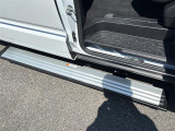 店舗にて現車の確認もいただけますので、お電話で在庫のご確認の上是非ご来店くださいませ!//