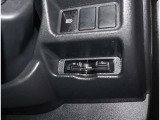 お車の取扱説明書・メンテナンスノート(記録簿)も御座います。トヨタのディーラーで安心を買って下さい。当社は無理な勧誘は致しません。まずはお客様からのお問い合わせを心よりお待ちしております。