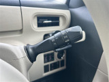 【オートライト(AUTO)】外の明るさをシステムが感知して、自動でヘッドライトが点灯します!ヘッドライトをつけ忘れを防ぐ便利機能です。