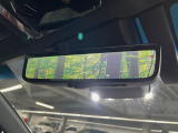 【デジタルインナーミラー】後席の大きな荷物や同乗者で後方が確認しづらい時でも安心!カメラが撮影した車両後方の映像をルームミラー内に表示。クリアな視界で状況の確認が可能です!