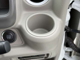 ドリンクホルダーがあるのはとっても便利!