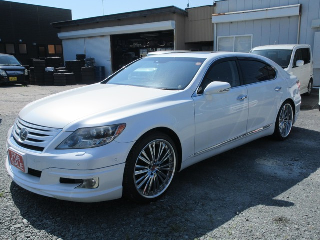 LS 600hL バージョンUZ 4WD 