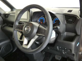 【運転席】運転席周りの画像です。プロの手で隅々までクリーニングしています。ご来店いただき実際に見てみてくださいね☆