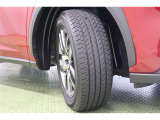 タイヤサイズ 225/60R18。