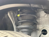 お車を安心してお乗りいただく為には、足回りの定期点検が欠かせません。サービスサポート(有償保証)では無料点検もご提供しており、安心のカーライフをお過ごしいただけるサポート体制が整っています。