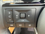 ステアリングスイッチが付いているので、運転中でも音量調整やチャンネル変更がスムーズにできちゃいます♪