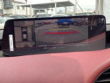 狭い場所での駐車やすれ違いなどでより的確な運転操作に役立つ360&deg;ビューモニターが装備されています。