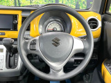 【ステアリングスイッチ】運転中、前方から目線をそらすことなく、オーディオ等の操作が可能な便利機能!安心&快適なドライブを演出してくれます♪