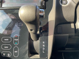 【 シフト 】スムーズなシフトチェンジで快適にお車を操縦していただけます!//