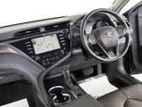 ★使いやすさや安全性を追求したステアリング周り!高級車ゆえにスイッチ類が多いのも特徴ですね!考え尽くされた配置ですぐに使いこなす事が出来ますのでご安心下さい!是非、体感してみて下さい!!