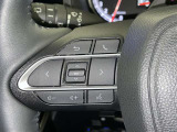 ステアリングスイッチ装備!運転しながら手元でオーディオの操作などができます。