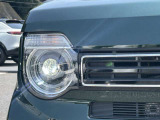 LEDヘッドライトは、点灯の瞬間から最大光量を発揮し、突然暗くなるトンネルなどでの安定感を高めます。