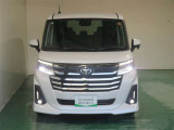明度の高いLEDヘッドライトで、夜間の運転も安心です。