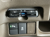 ビルトインタイプの【ETC】で見た目もスッキリ。高速道路の利用にとても便利です。