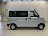 軽自動車、小型車を中心に常時300台展示車を御用意させて頂いております