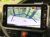 【バックカメラ】駐車時に後方がリアルタイム映像で確認できます。大型商業施設や立体駐車場での駐車時や、夜間のバック時に大活躍!運転スキルに関わらず、今や必須となった装備のひとつです!