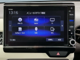純正8インチナビです。フルセグTV・DVD再生可能!Bluetoothでお好きな音楽お聞きいただけます。