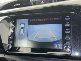 後方の見える安心をお届けするバックガイドモニター付:バックするときのアシストラインもあって楽々バック!車庫入れや縦列駐車をサポートし、苦手な駐車も安心です!今やもう手放せない装備ですネ♪