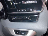 運転の操作性、快適性など全てはシートポジションから始まります。ドライバーごとの好みのポジションを記憶できるシートメモリーは、欠かせない機能です。