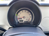 整備スタッフは国家資格を持つプロの整備士です。車検の受入/中間/完成検査と保安基準発行のすべても自社で行います。
