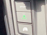 ECONボタンで低燃費モードに☆☆☆ECONスイッチを上手に使ってエコドライブ♪♪環境にもお財布にも優しい装備です☆☆☆