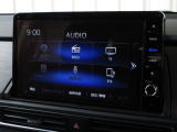ナビゲーションは純正10インチメモリーナビ(VXU-217DYi)を装着しております。AM、FM、CD、DVD再生、Bluetooth、音楽録音再生、フルセグTVがご使用いただけます。