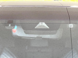 【トヨタセーフティセンス】走行中に前方の車両等を認識し、衝突しそうな時は警報とブレーキで衝突回避と被害軽減をアシスト。より安全にドライブをお楽しみいただけます。