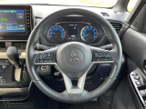 【純正革巻きステアリング】上質な革を使用することで、手にしっかり馴染みとても運転しやすいハンドルです♪