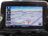 日産純正10インチメモリーナビ(MM321D-L)装備、NissanConnectサービス対応、オペレーター通話や音声対話検索、スマホアプリと連動などに対応した高機能ナビ。