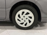 タイヤサイズは175/65R15です。