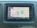 ナビゲーションはギャザズメモリーナビ(VXM-204VFi)が装着されております。AM、FM、CD、DVD再生、USB、音楽録音再生、フルセグTV、Bluetoothがご使用いただけます。