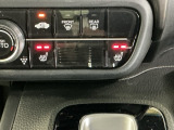 運転席/助手席シートヒーターで寒い日もすぐに温かくなり快適に過ごせます。2段階の温度調整が可能です