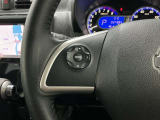 【ステアリングスイッチ】運転中に前方から目線をそらすことなくオーディオ等の操作が可能な便利機能!安心&快適なドライブを演出してくれます。