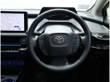 各操作スイッチなどもハンドルから手を放すことなく操作可能で安全運転に支援いたします!
