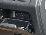 ビルトイン型ETCユニット搭載で、高速道路等利用時、便利に利用可能です。