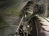 お車を安心してお乗りいただく為には、足回りの定期点検が欠かせません。サービスサポート(有償保証)では無料点検もご提供しており、安心のカーライフをお過ごしいただけるサポート体制が整っています。