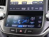 特別仕様車ならではの専用ハーフレザーシート付!!当社では、本革シートのカラー変更や張替えも出来ます!ワイン・茶・赤・青・黄色・コンビ色など何でもOKです!