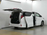 お客様のお車探しを一生懸命お手伝いさせて頂きます!ご要望、ご不明な点・ご質問がございましたら、どうぞお気軽にお問い合わせ下さい!