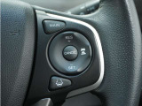 ◆アダプティブクルーズコントロール◆予め設定した車速内でクルマが自動的に加減速。前走車との適切な車間距離を維持しながら追従走行します。【LKAS】車線維持支援システムでステアリング操作を支援。