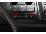 シートヒーター装備車両♪♪寒い冬はもちろん♪肌寒い春先・秋口まで活躍してくれるあると嬉しい装備です♪♪
