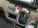 発進時から滑らかに加速する無段階変速のCVTはストップ&ゴーの多い街の中も快適です