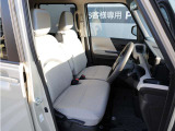 乗り降りしやすい運転席