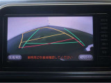 バックガイドモニターで、後方を確認しながら安心して駐車することが出来ます。運転初心者も熟練者も必須の機能ですよ!