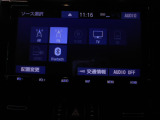 センターディスプレイが装備されております。Bluetooth対応でお気に入りの音楽をお楽しみいただけます。