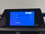 いまや必須装備「ナビゲーション」搭載!知らない場所にスイスイッとドライブ。もう、これなしではハンドルを握れませんね!でも運転中の操作は危険ですのでご注意ですね☆