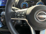 ハンドルには各種スイッチがありますが、運転中でも操作がしやすくなっております。