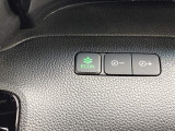 ECONモードの機能として、「燃費が良くなるアクセル制御」があります。アクセルペダルを余分に踏み込んでしまった場合でも、自動的に燃料の噴射量を抑え、エンジンの効率が良い領域で働かせるようにします。