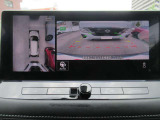 車の真上から見下ろしたような360度視界の良い『アラウンドビューモニター』です♪♪ 苦手な狭い駐車場、暗い所でも確認ができてとっても安心です♪♪