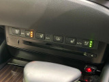 【シートヒーター&ベンチレーション】夏場は涼しい風でお尻や背中の熱やムレを防ぎ、冬はエアコンよりも早く温まってポカポカに!季節を問わず快適に過ごせます。