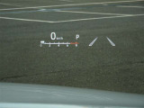 カラーヘッドアップディスプレイ付き。少ない視線移動で情報を確認できるので、運転の疲労軽減に繋がりますよ♪